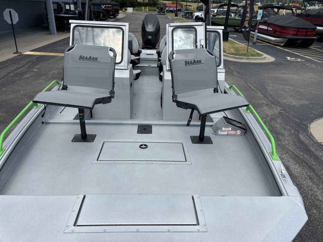 2027 SeaArk ProCat 240