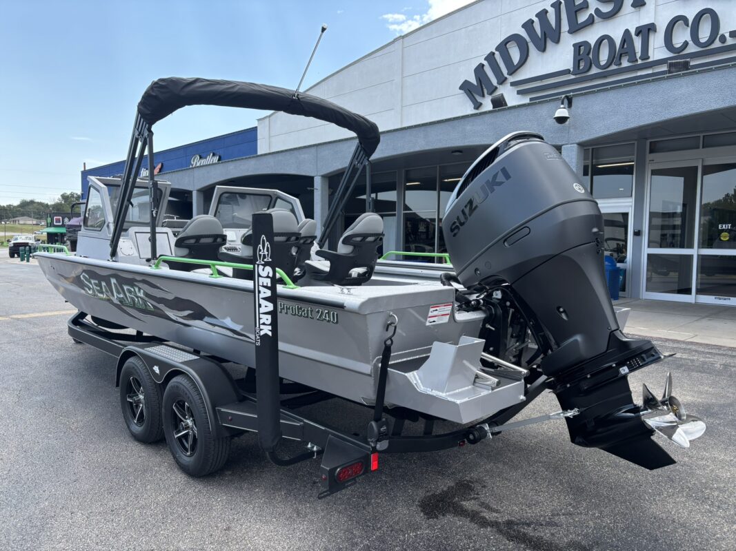 2027 SeaArk ProCat 240
