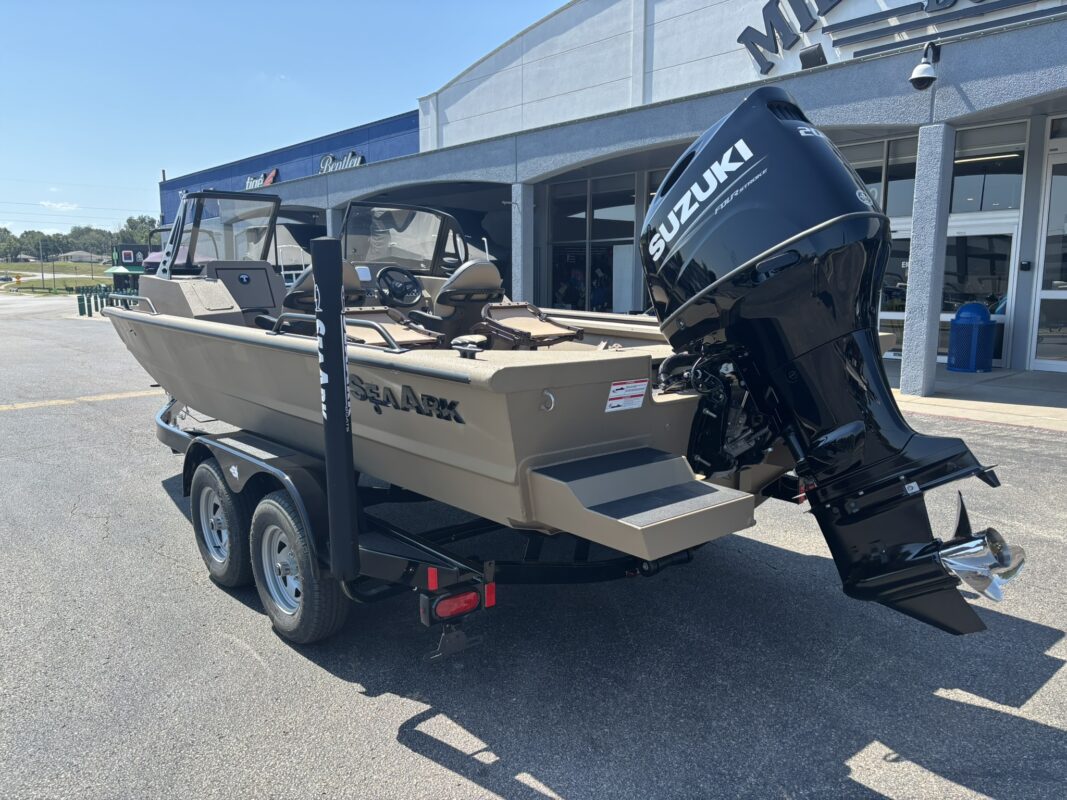 2027 SeaArk Protege 200
