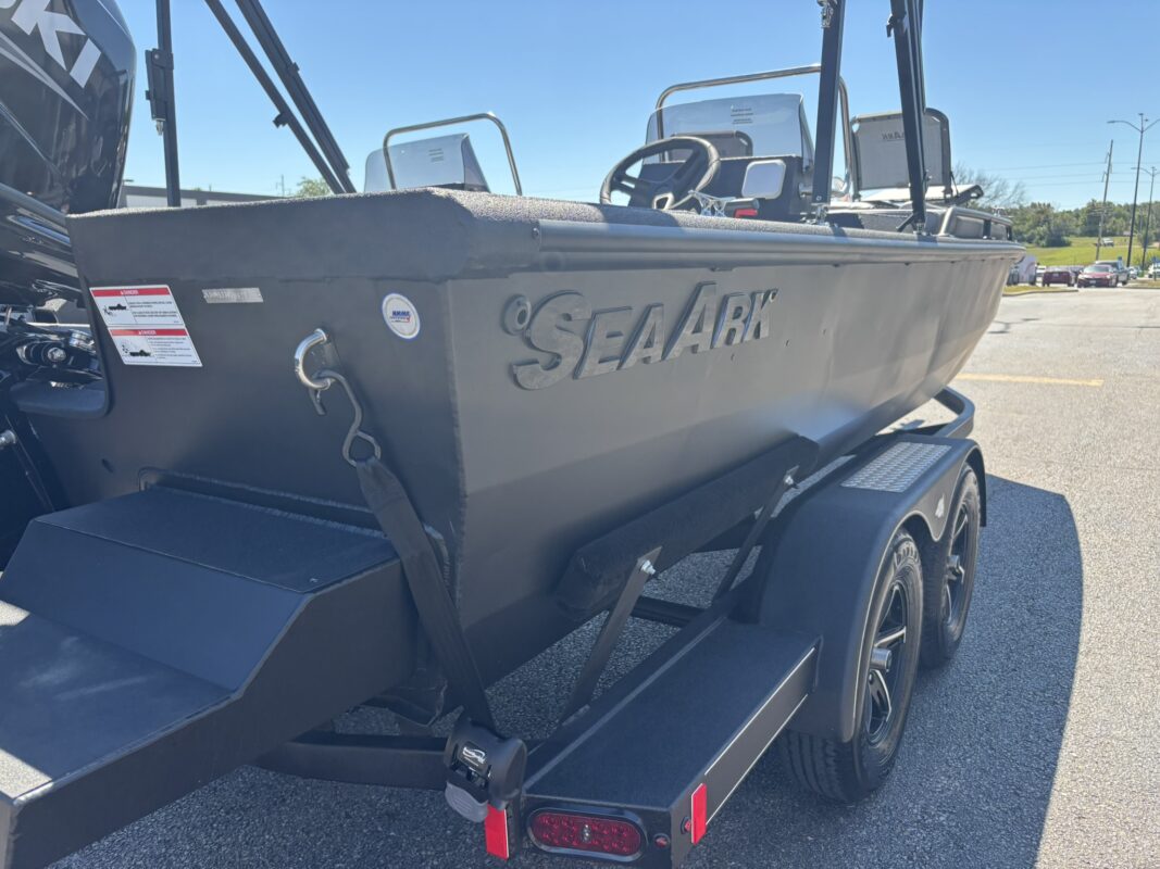 2027 SeaArk Easy 200