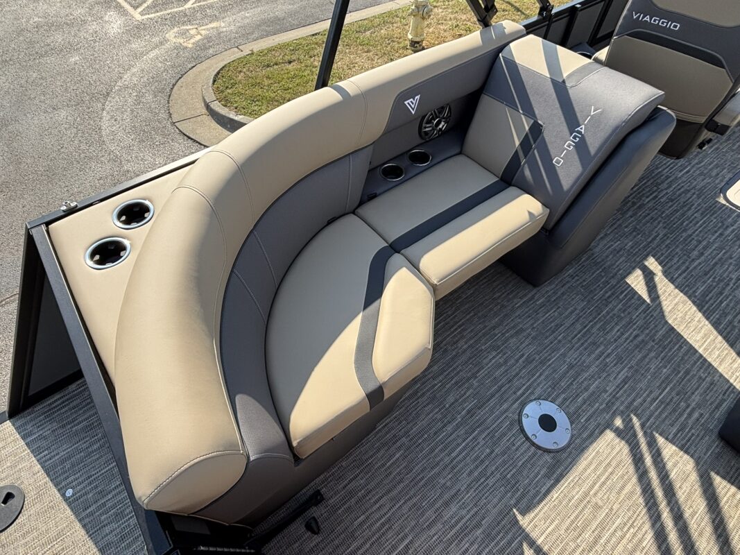 2027 Viaggio X22U