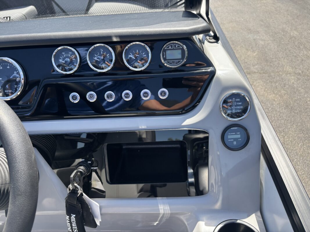 2027 Viaggio V22U
