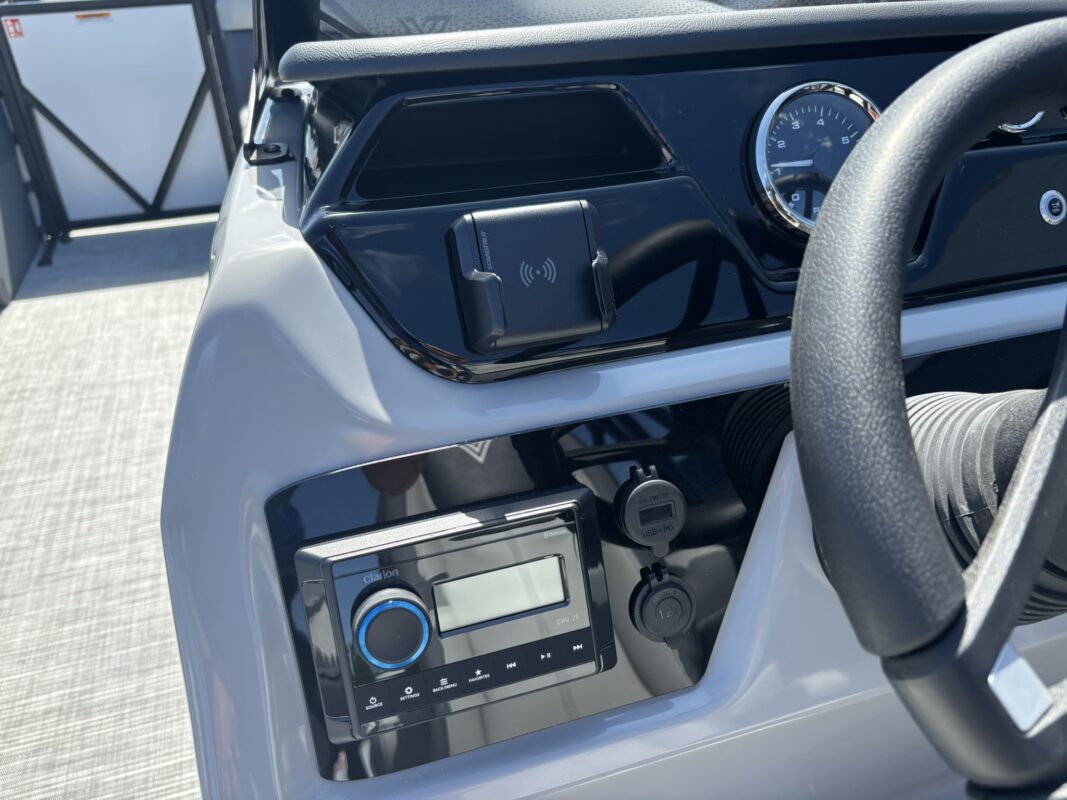 2027 Viaggio V22U