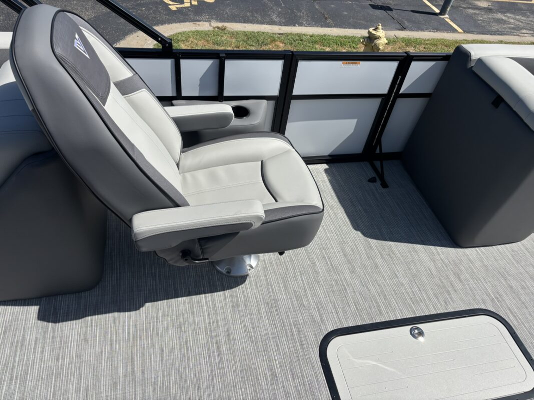 2027 Viaggio V22U
