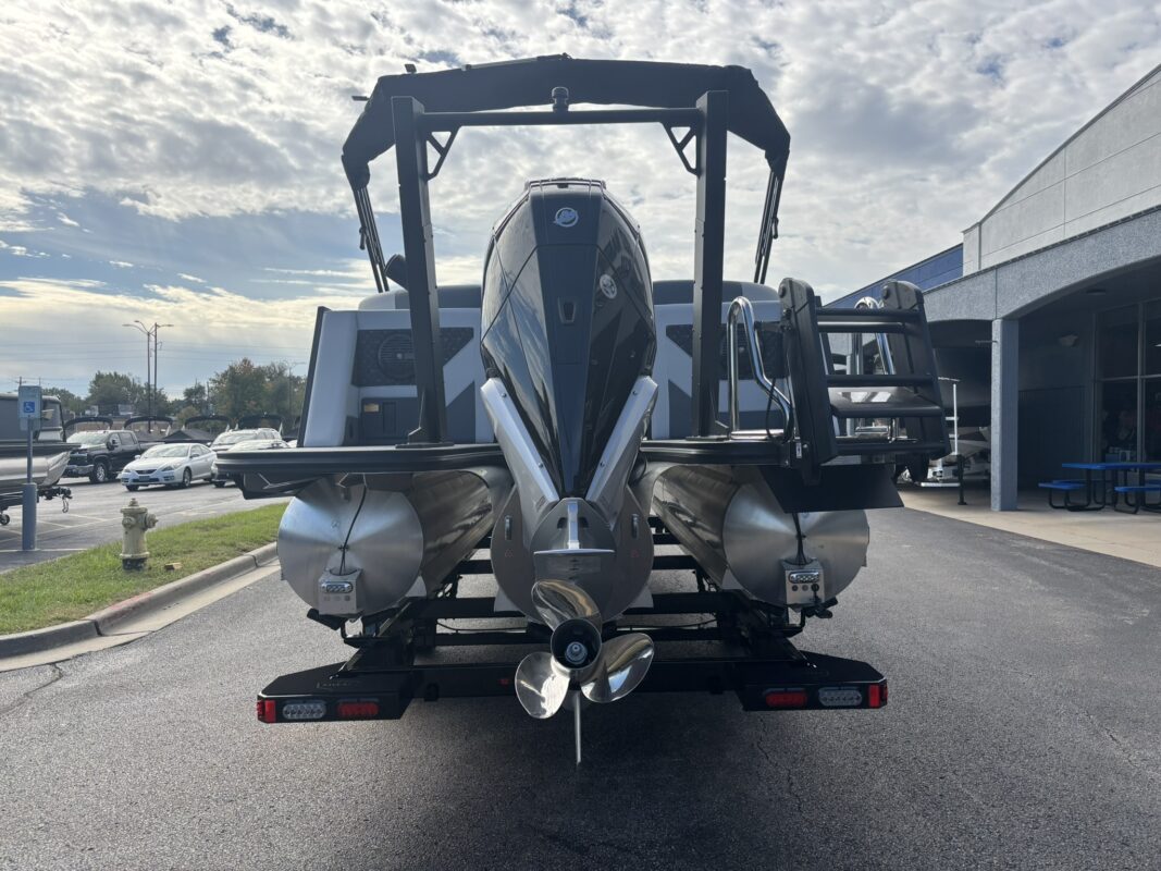 2027 Alera M23QV
