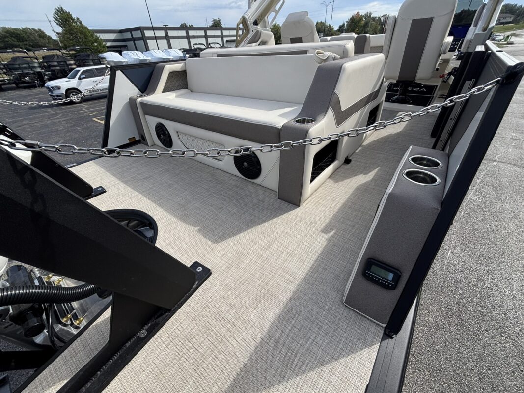 2027 Alera M25LA
