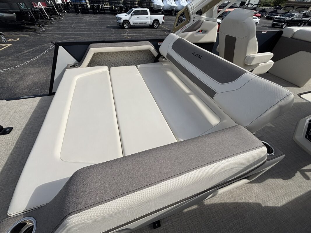 2027 Alera M25LA