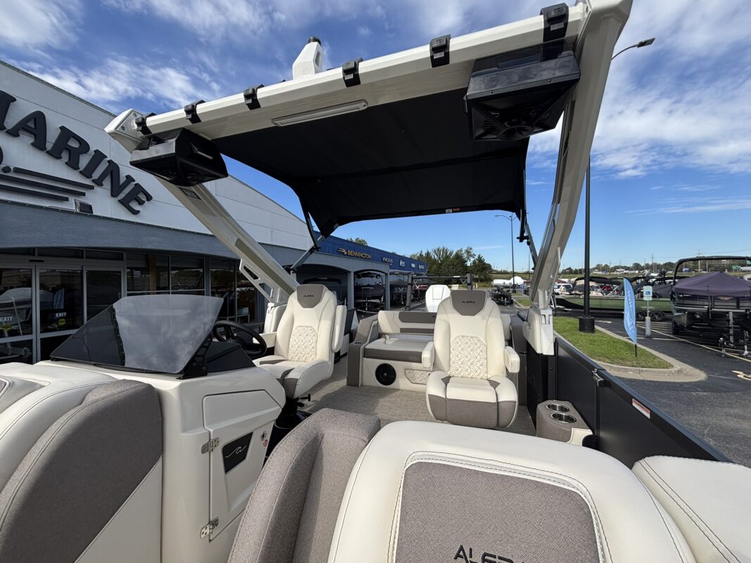 2027 Alera M25LA