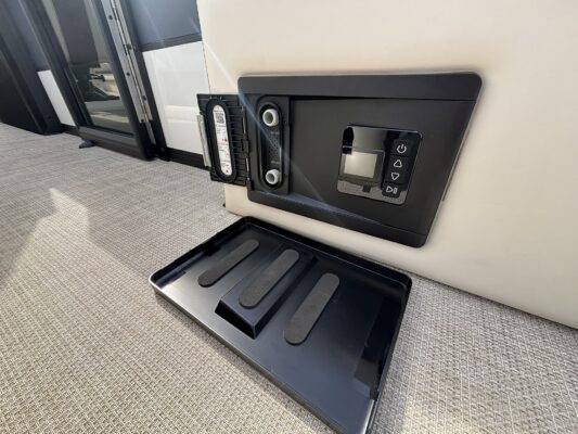 2027 Alera M25LA