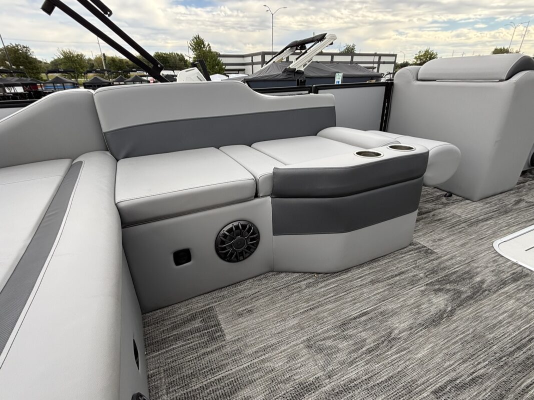 2027 Bentley 223 Legacy Swingback Demo
