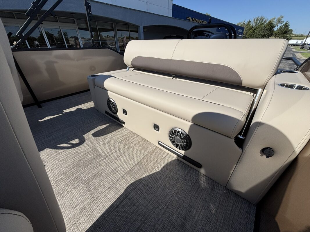 2027 Bentley 223 Legacy Swingback