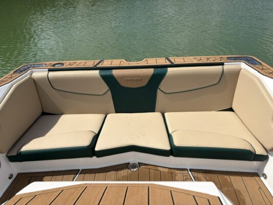 2022 Nautique Ski 200