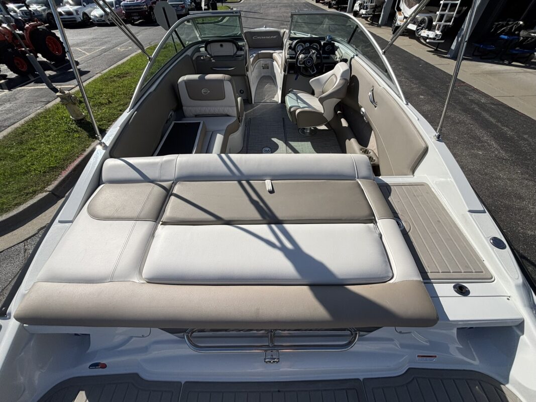 2020 Crownline 225 SS