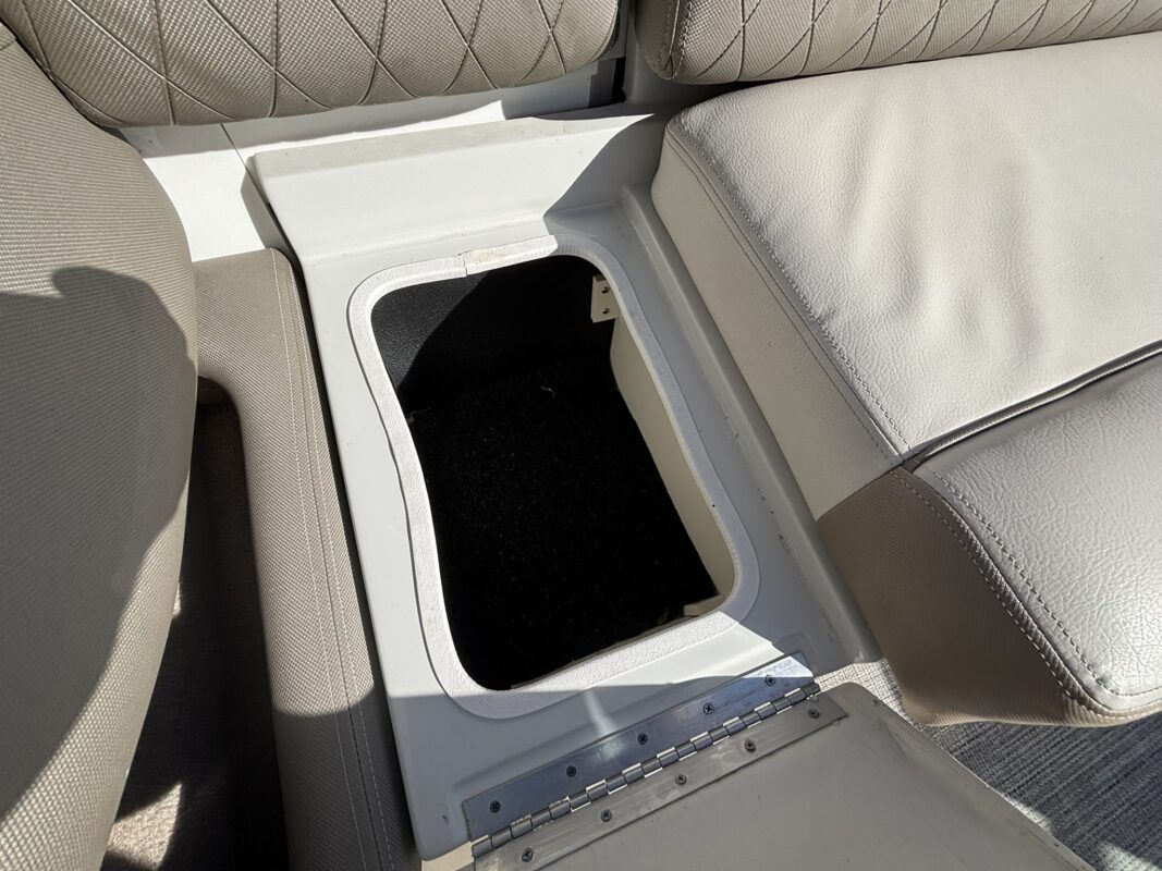 2020 Crownline 225 SS