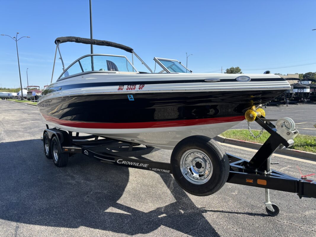 2020 Crownline 225 SS