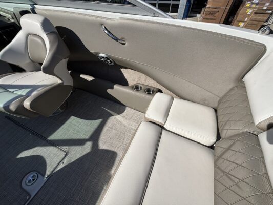 2020 Crownline 225 SS