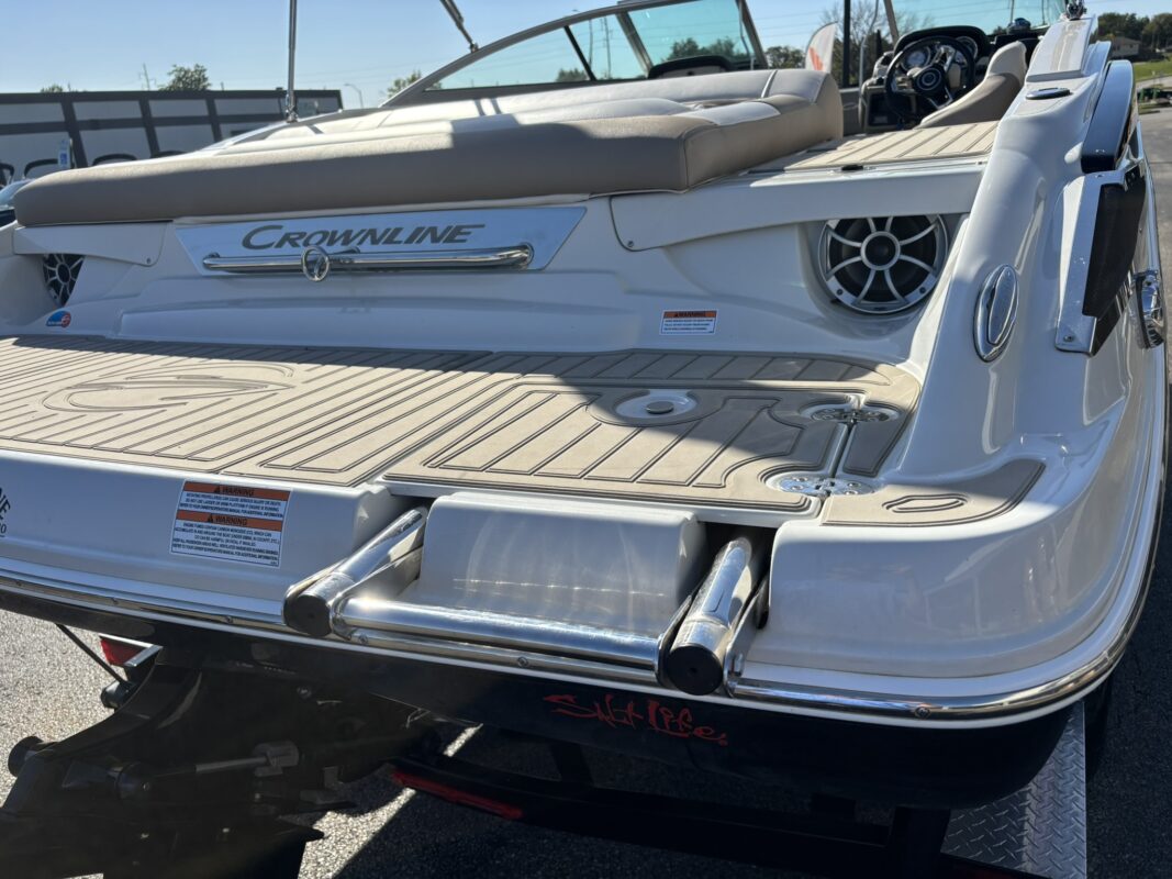 2020 Crownline 225 SS