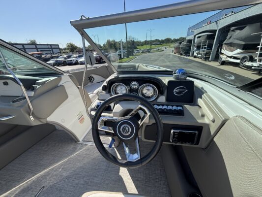 2020 Crownline 225 SS