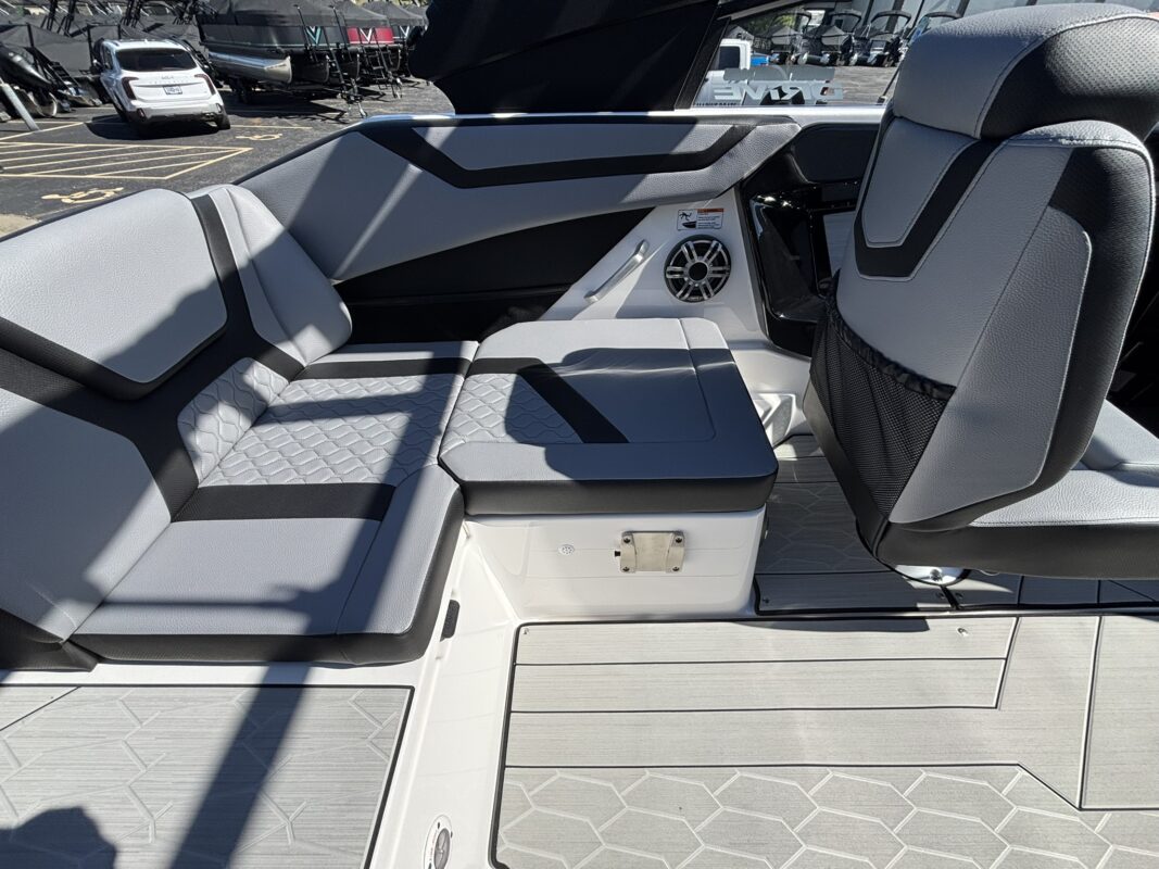 2027 YAMAHA JET 222 XD
