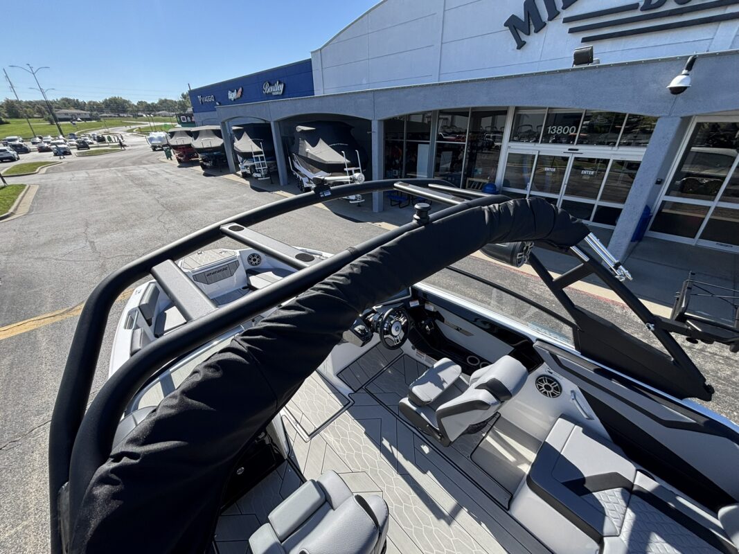 2027 YAMAHA JET 222 XD