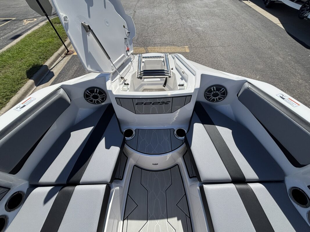 2027 YAMAHA JET 222 XD