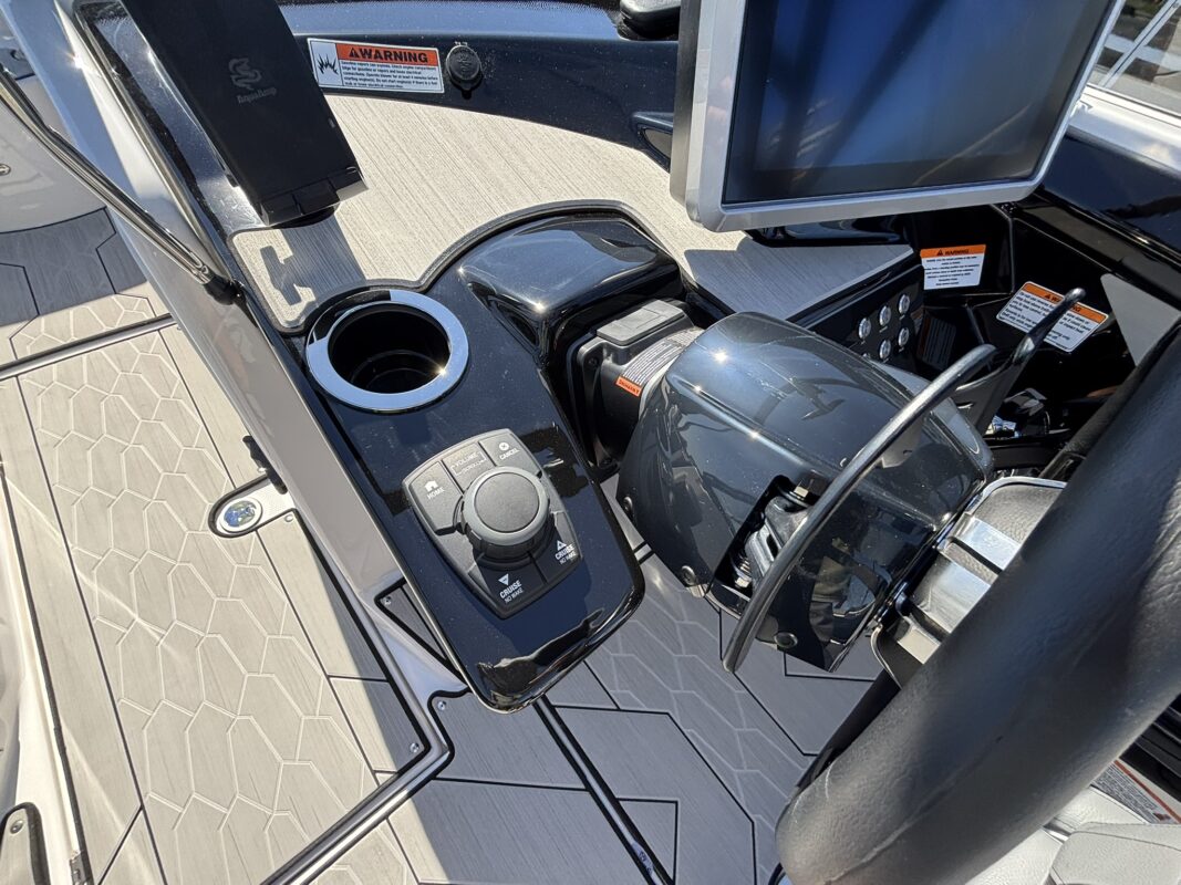 2027 YAMAHA JET 222 XD