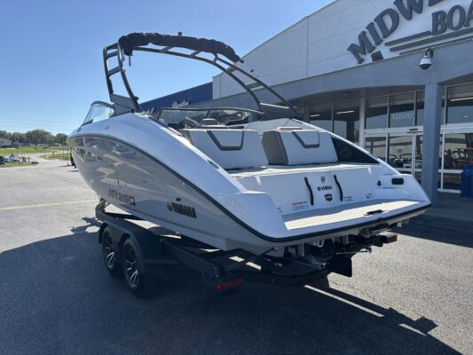 2027 YAMAHA JET AR 250