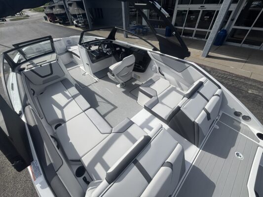 2027 YAMAHA JET AR 220