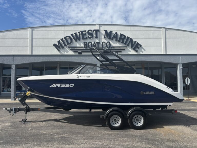 2027 YAMAHA JET AR 220