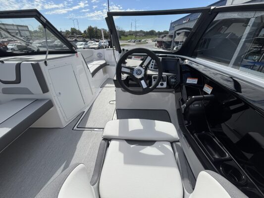 2027 YAMAHA JET AR 220