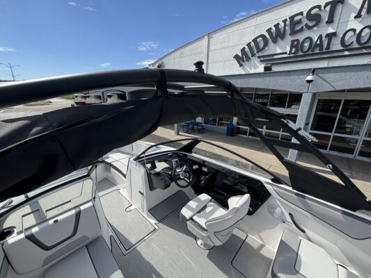 2027 YAMAHA JET AR 220